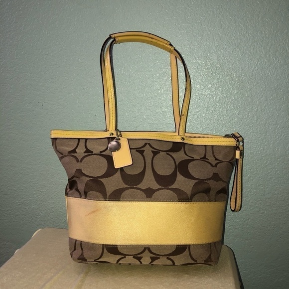 Signature stripe coach tote - Picture 1 of 9